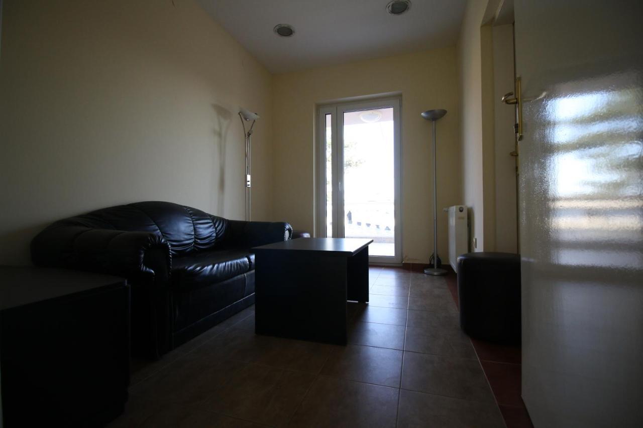 Hostel Teresianum Aleksinac Extérieur photo