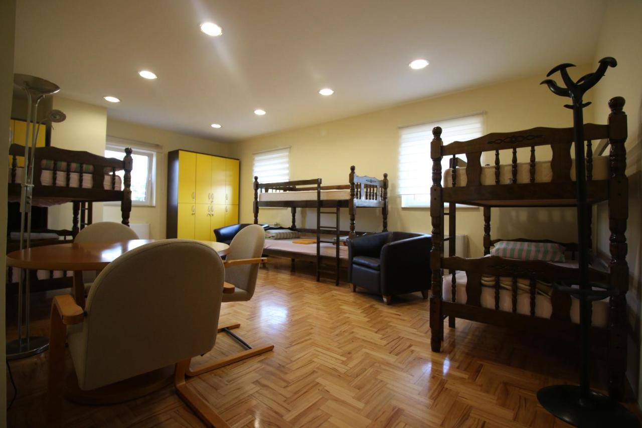 Hostel Teresianum Aleksinac Extérieur photo